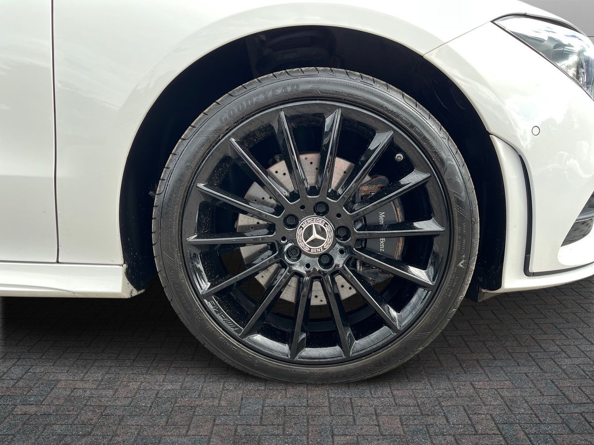 Mercedes-Benz CLA Photo 8