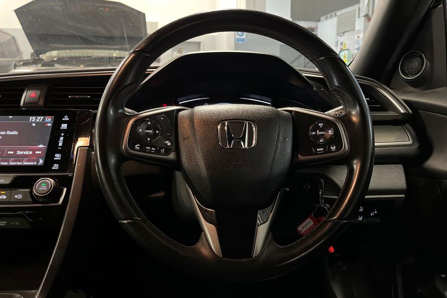 Honda CIVIC Photo autoimg-9501fc9ca505aece042b583ed1ae7dda7fec6cf9.jpg