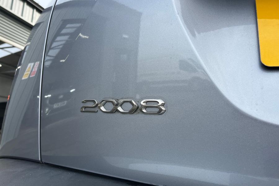 Peugeot 2008 Photo autoimg-9506db346dcce021bcb966331370a061450be146.jpg
