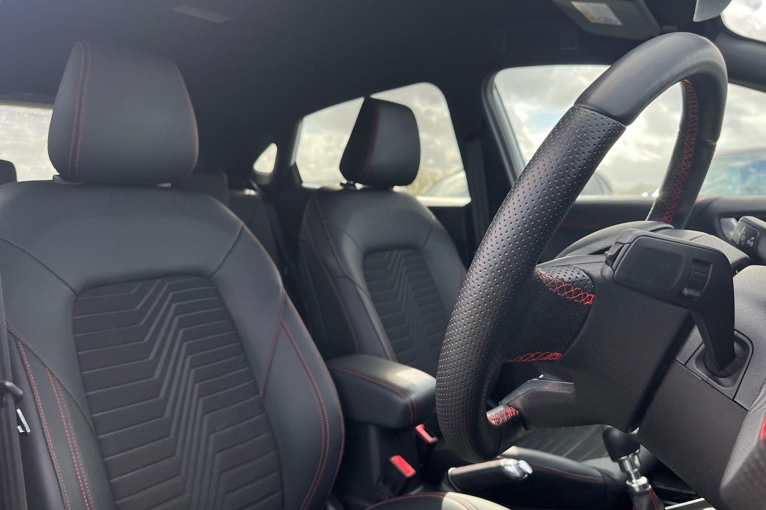 Ford PUMA Photo 16