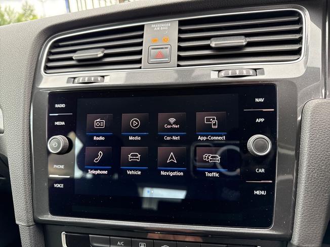 Volkswagen Golf Photo 34