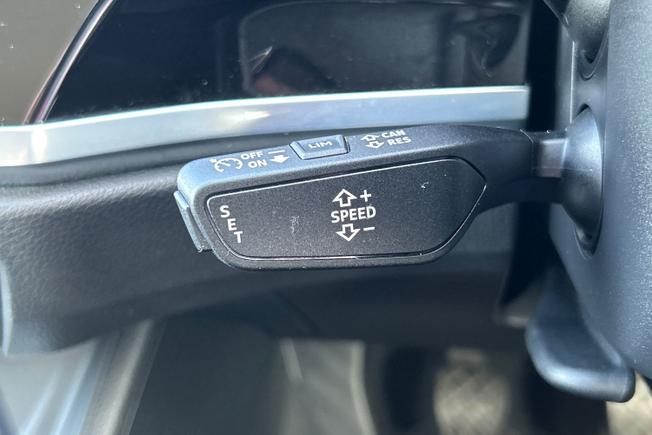AUDI Q3 Photo 47