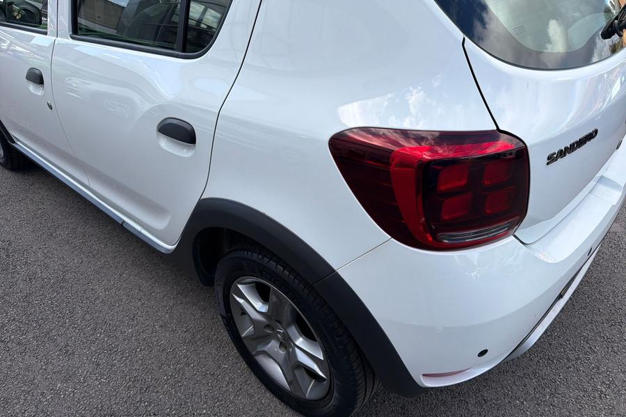 Dacia Sandero Stepway Photo autoimg-9510538c31665f70e76bfbbe4ec65d74e5182a5e.jpg