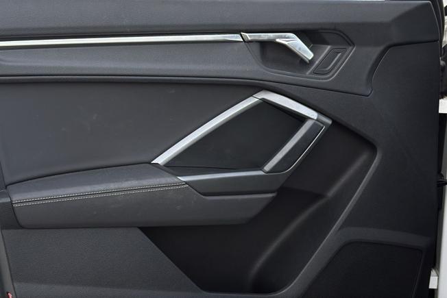 Audi Q3 Photo 43