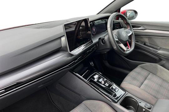 Volkswagen Golf Photo autoimg-95138ebf9e9e48a35e0be02c0e2530214a5da649.jpg