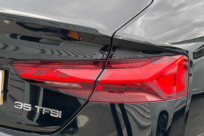 AUDI A5 Photo 18