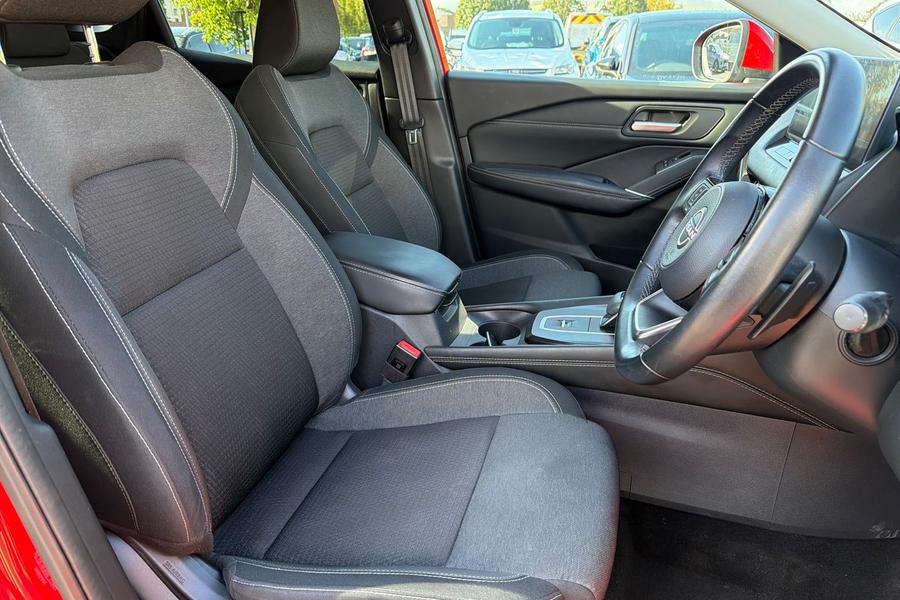 Nissan QASHQAI Photo autoimg-95152e9fe9aadc8232e4405b3b953d5a099f0b42.jpg