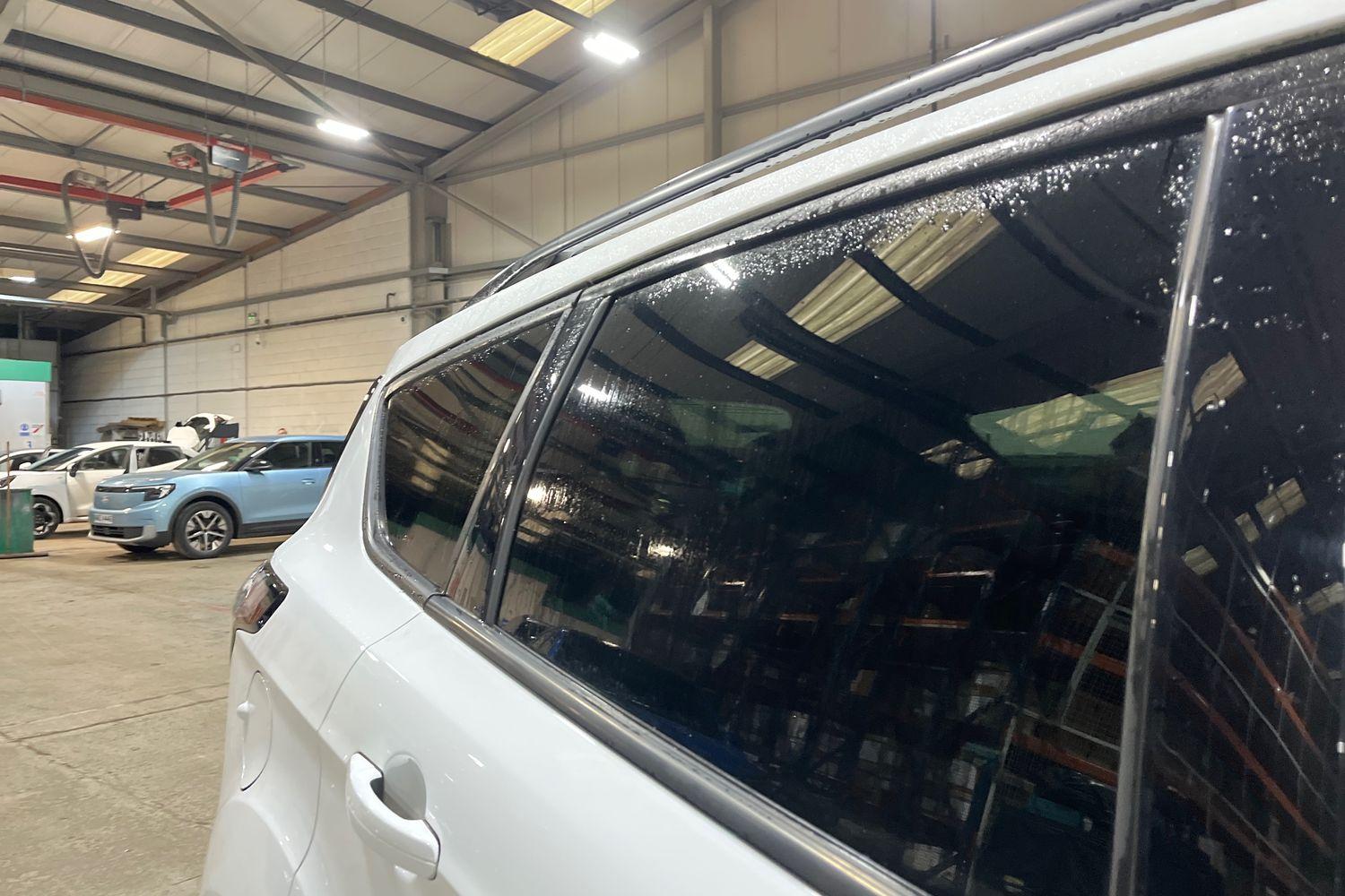 Ford KUGA Photo 37