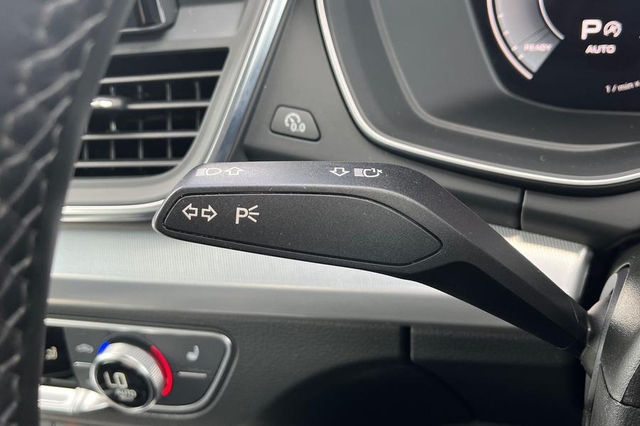 Audi Q5 Photo autoimg-9517f110dab177997cc4dc0677326b5671e81244.jpg