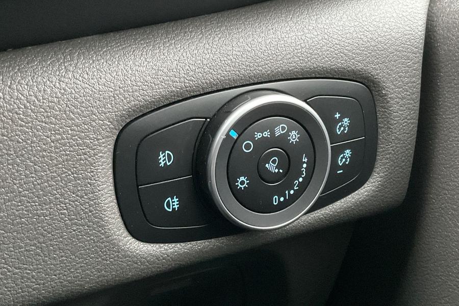 Ford TRANSIT CUSTOM Photo autoimg-951b959c4a8cbb54e228b4658d656f5cbe72a00b.jpg