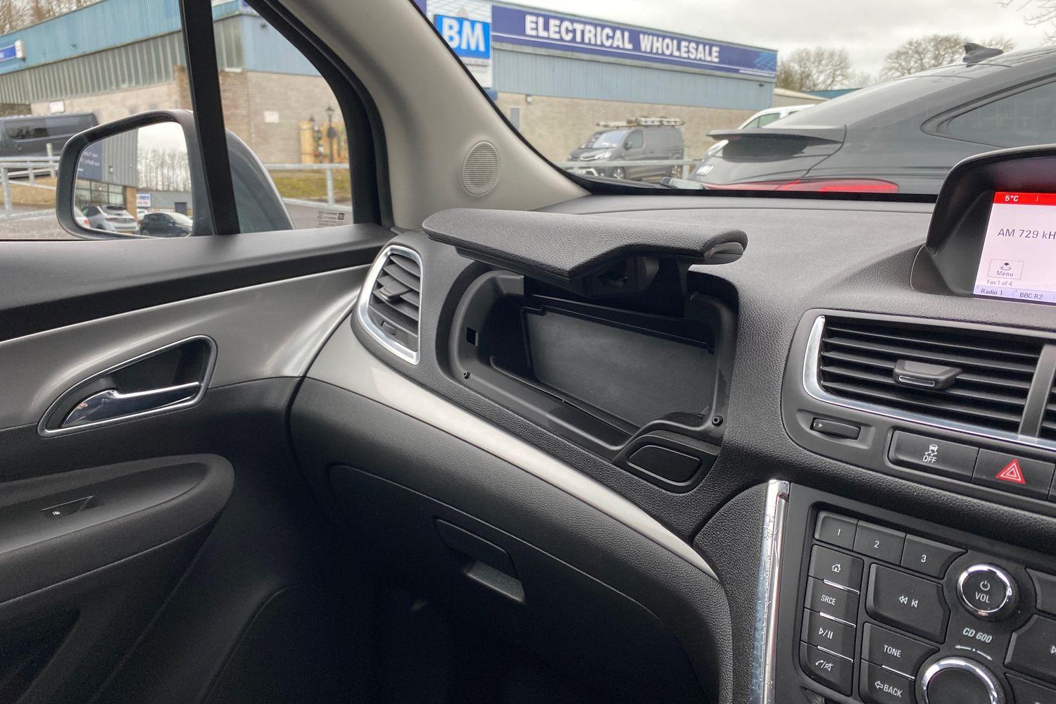 Vauxhall MOKKA Photo 35