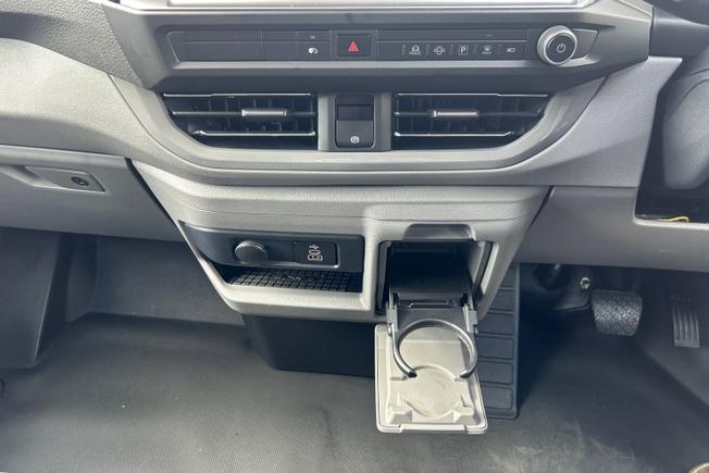 VOLKSWAGEN Transporter Photo 38