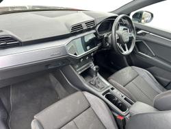 Audi Q3 Photo 2