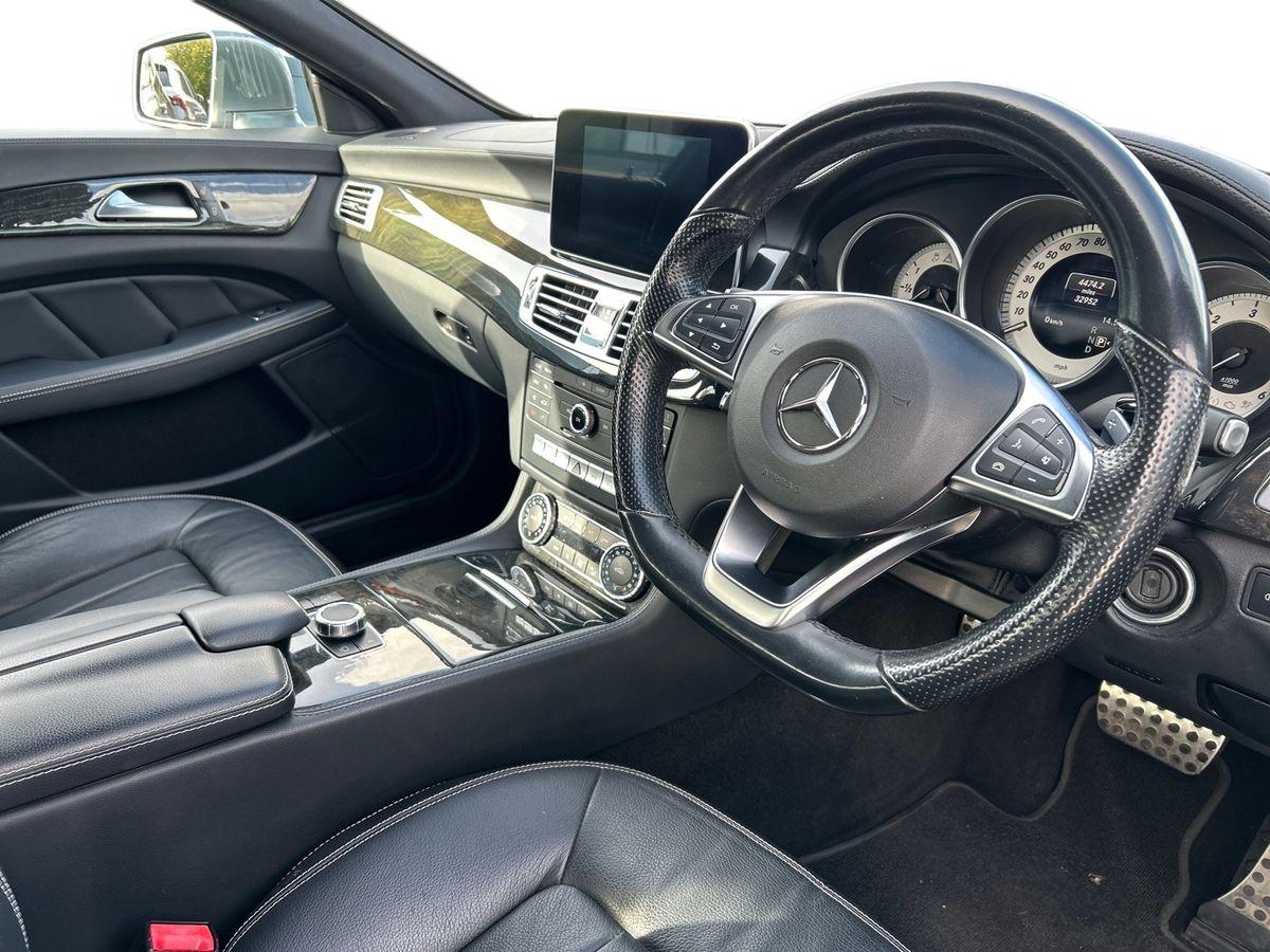 Mercedes-Benz CLS Photo 18