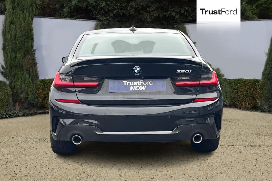 BMW 3 SERIES Photo autoimg-9529743f63986c78a78f0ec53f8dd876f6c8d66b.jpg