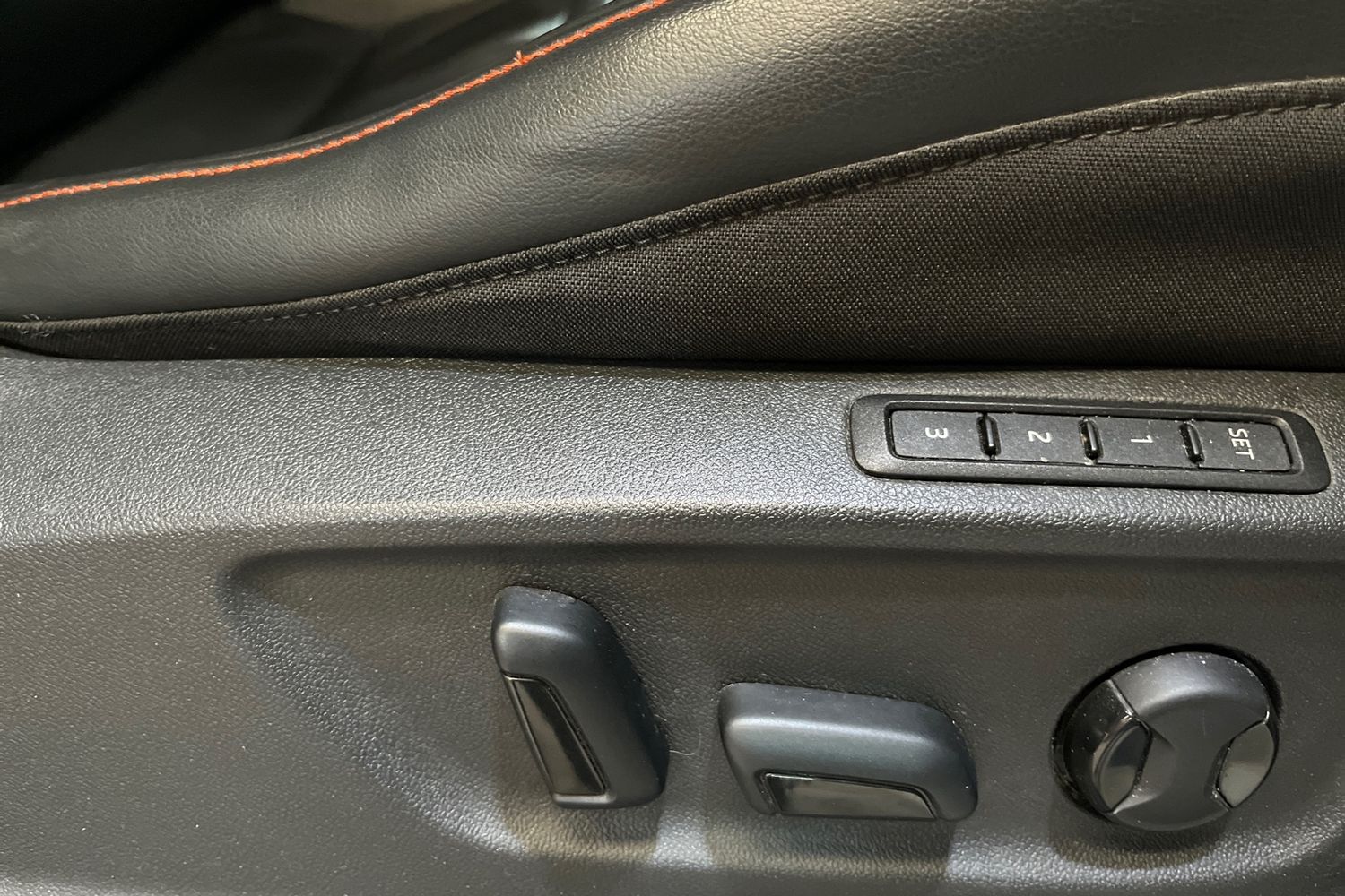 SEAT ATECA Photo 25