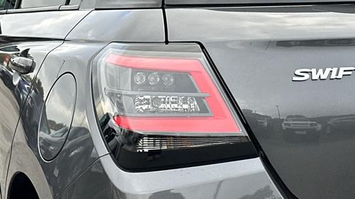 Suzuki SWIFT Photo autoimg-952af84a507d67de72bd5293767ad7ddda056523.jpg