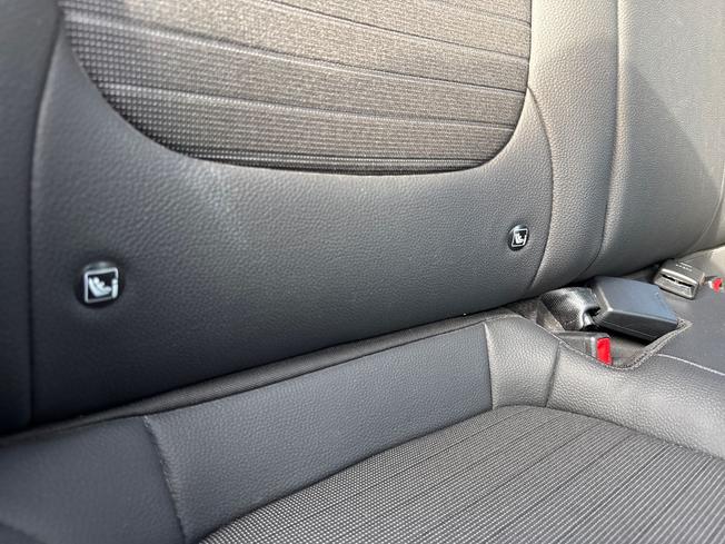 KIA Stonic Photo 24