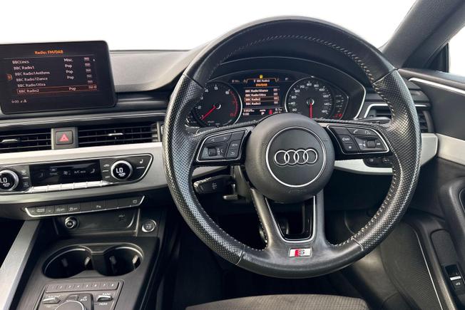AUDI A5 Photo 11