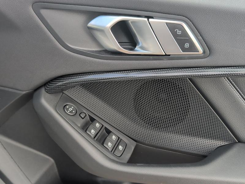 Used BMW 1 Series YG20AEF 38