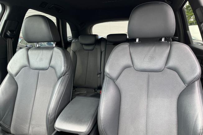 AUDI Q5 Photo 21