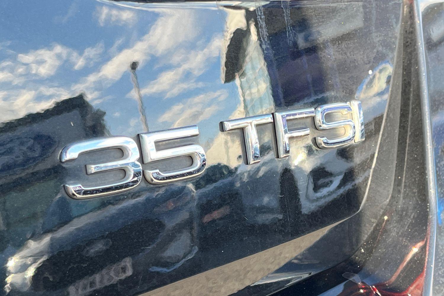 Audi Q2 Photo 36