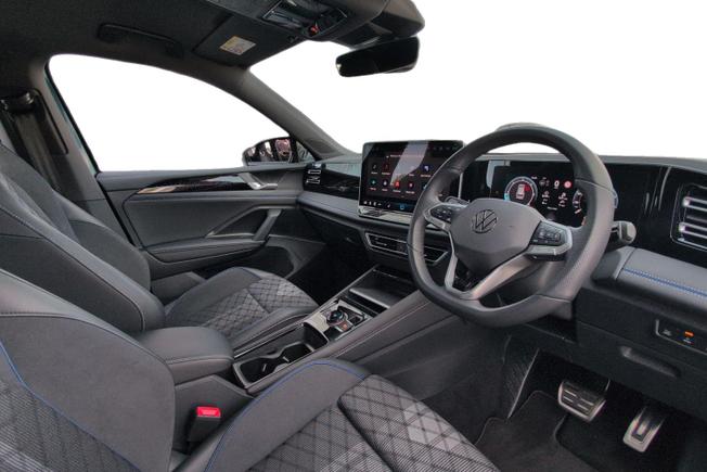 VOLKSWAGEN Tiguan Photo 6