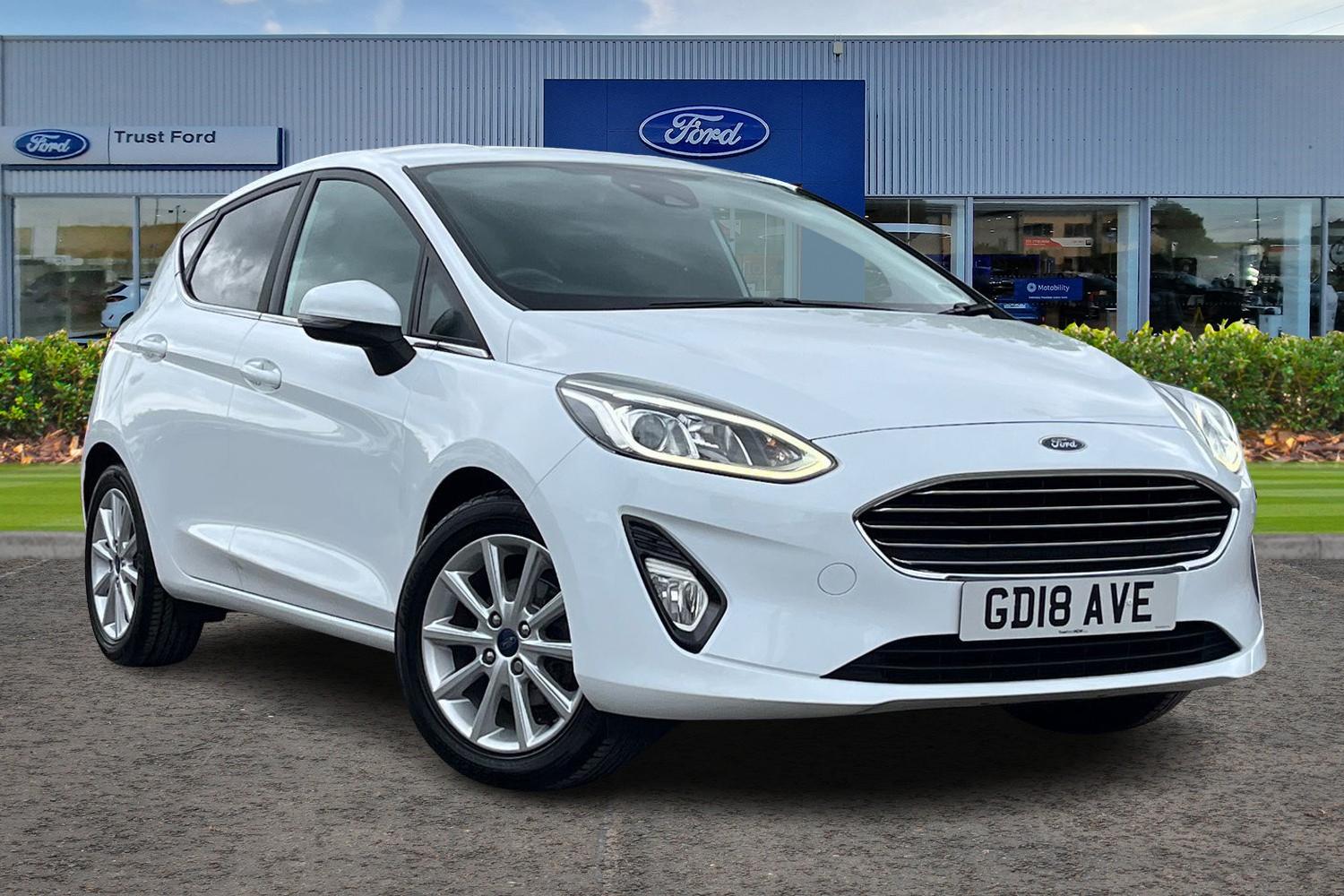 Ford Fiesta Photo 0