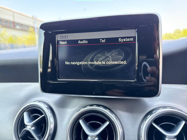 MERCEDES-BENZ GLA Photo 38