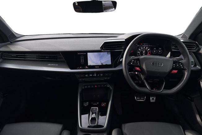 Audi RS3 Photo 11