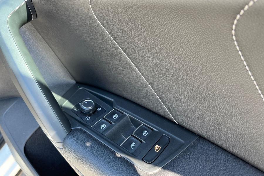 Volkswagen TIGUAN Photo autoimg-9547a0d9bf59e7945b7654d6b5c428f617c217cf.jpg