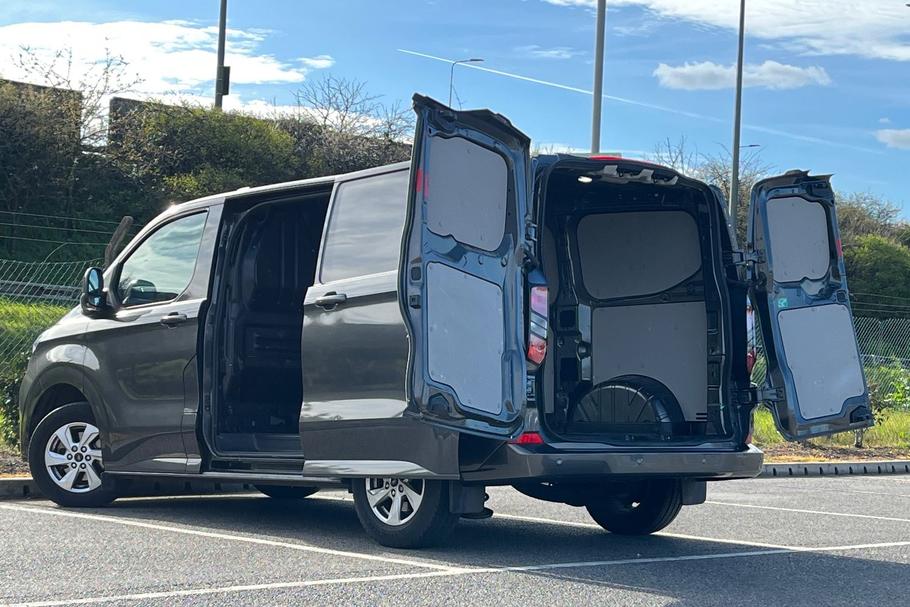 Used Ford TRANSIT CUSTOM HV24LYP 7