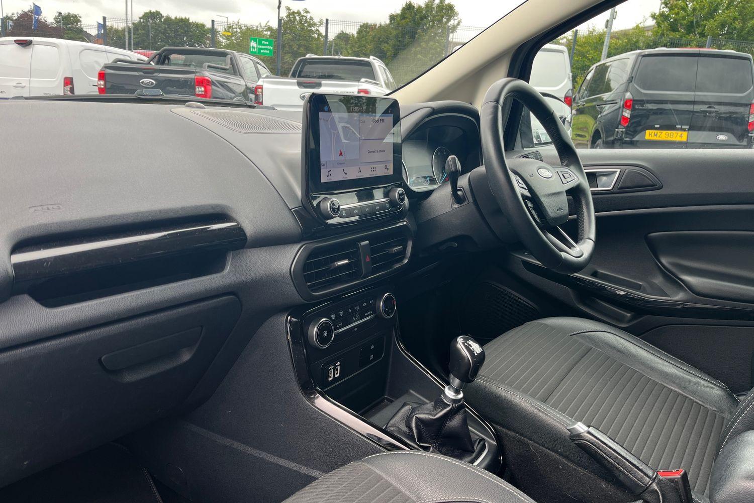 Ford ECOSPORT Photo 17