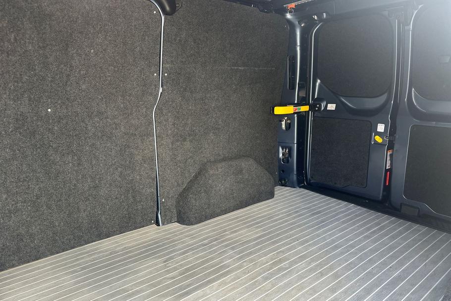 Used Ford TRANSIT CUSTOM PM53OAT 37