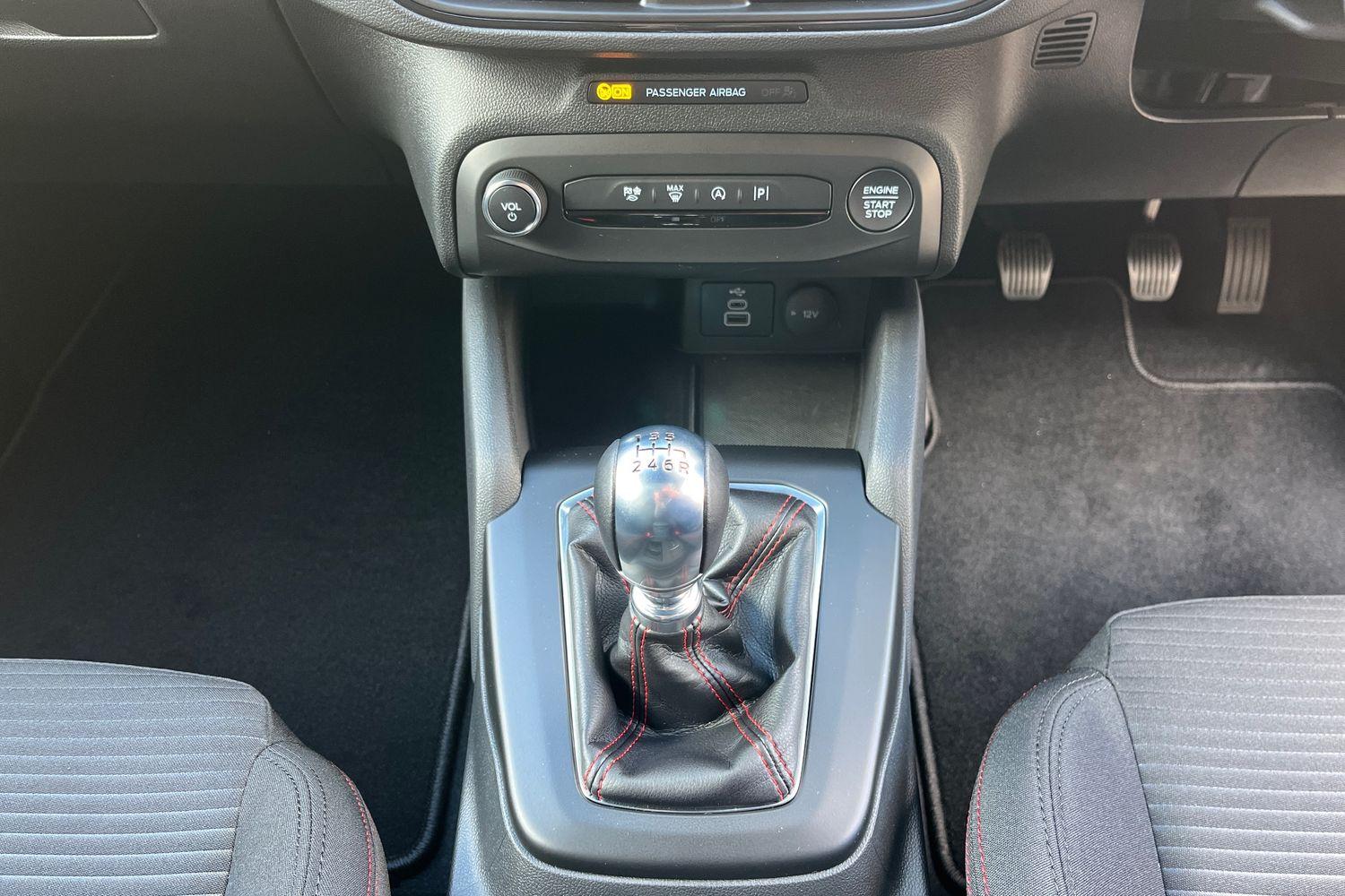 Ford Focus Photo 29