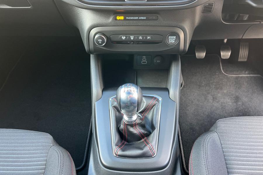Ford Focus Photo autoimg-9553dab350ef26d143b66eb96450c22d8b87eb4b.jpg