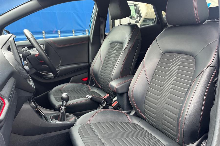 Ford PUMA Photo autoimg-9557affafd78b0e8da841d51ce6b0cd3a2ec00a6.jpg