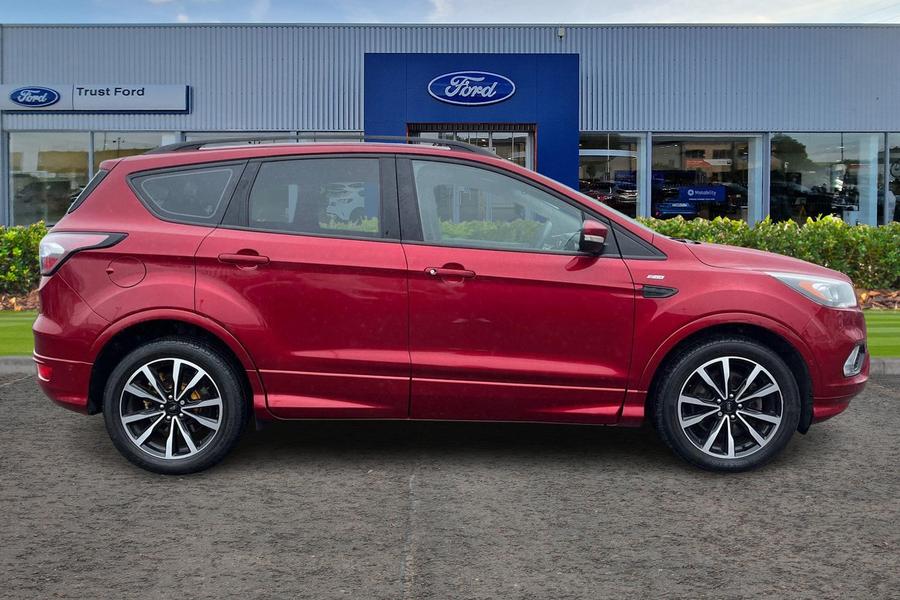 Ford KUGA Photo autoimg-9557d453248f65a1ed93ee6b2a642b60494a45af.jpg