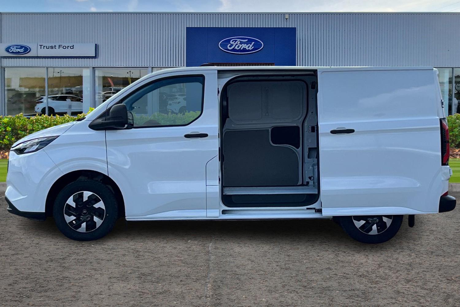 Ford E-TRANSIT CUSTOM Photo 4