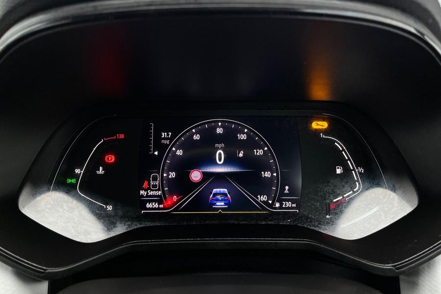 Renault Clio Photo autoimg-95587fac84248692ddfbca2a401e81ad77955712.jpg