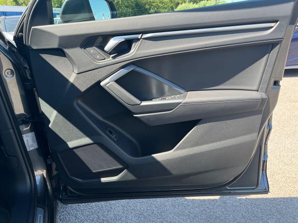 Audi Q3 Photo autoimg-955da354035fce55c284814ca4ad7cc941932678.jpg