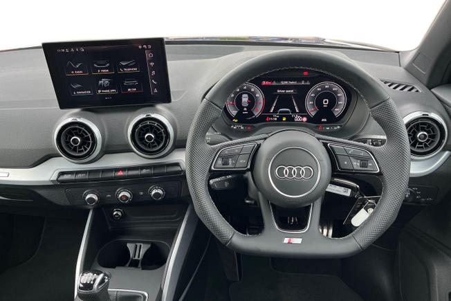 AUDI Q2 Photo 11