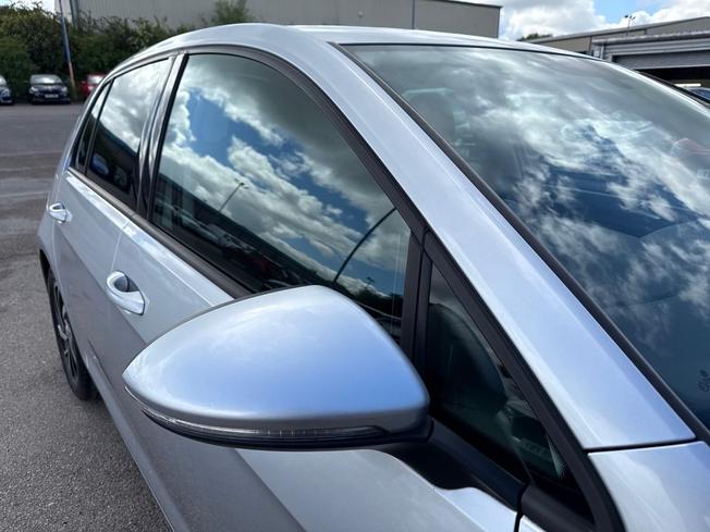 Volkswagen Golf Photo 20