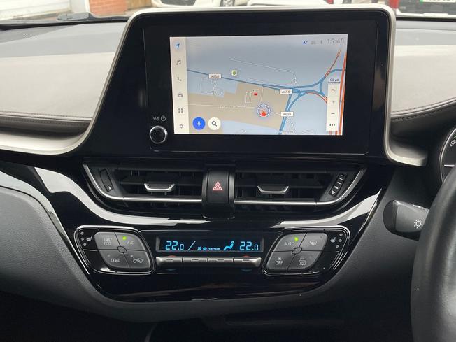 TOYOTA C-Hr Photo 14
