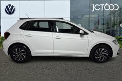 VOLKSWAGEN Polo Photo 4