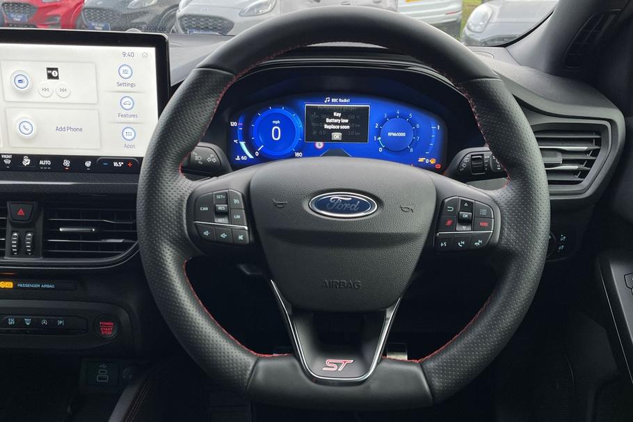 Used Ford FOCUS ET72VAH 12