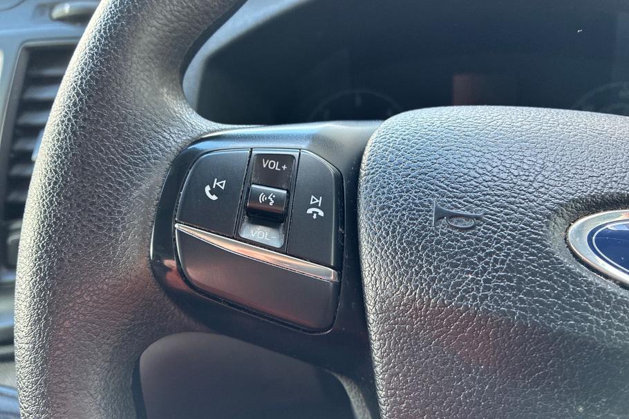 Used FORD TRANSIT CUSTOM YV19ZVR 34