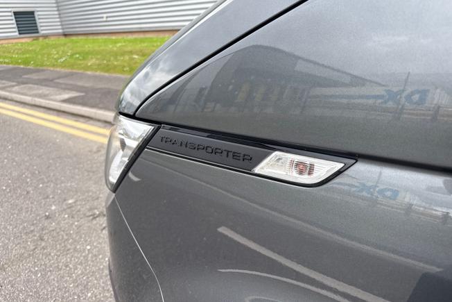 VOLKSWAGEN Transporter Photo 24