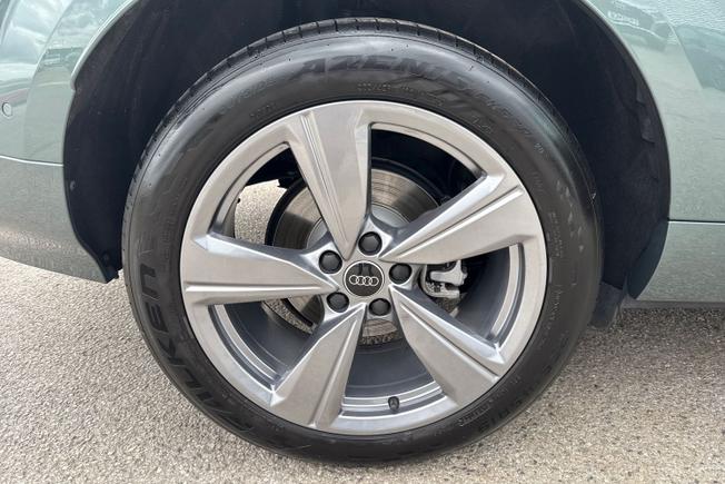 Audi Q3 Photo 33