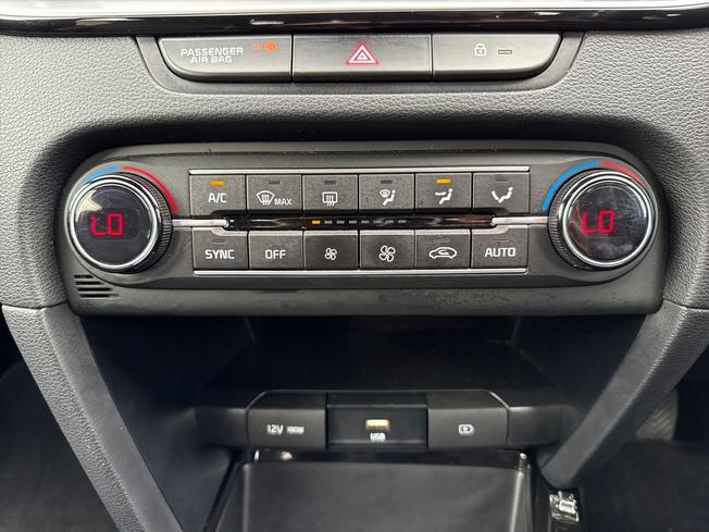KIA Ceed Photo 34